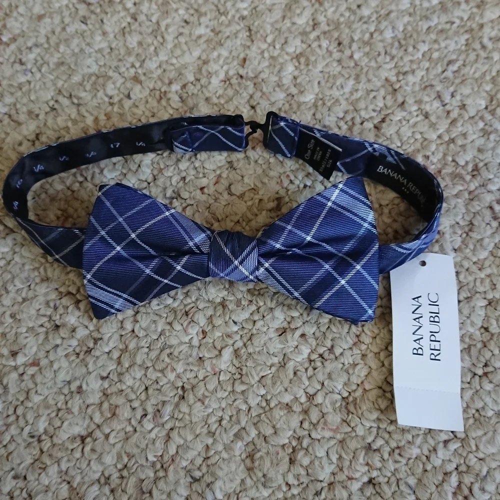 Banana Republic Blue Plaid silk Bow Tie